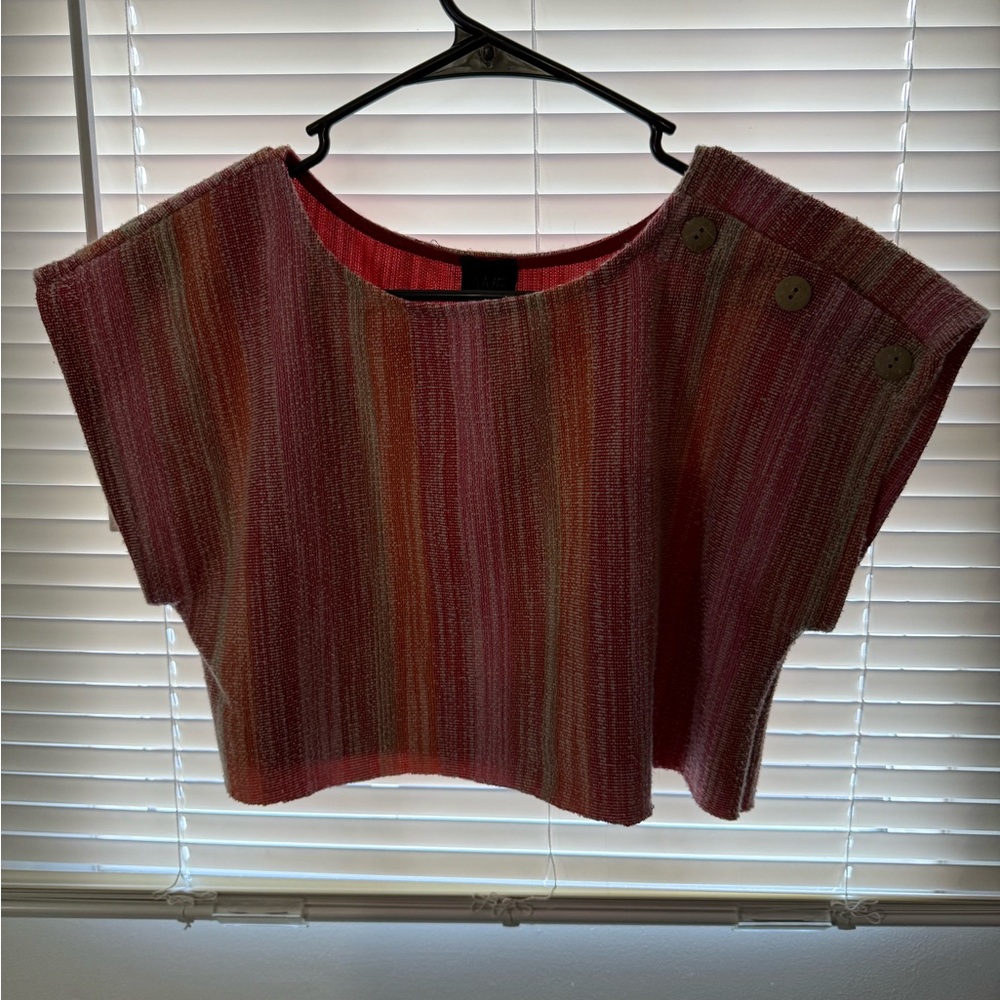 short sleeve cropped shirt